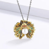 18k Little Bee Necklace with Freshwater Pearl Pendant