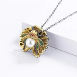 18k Little Bee Necklace with Freshwater Pearl Pendant
