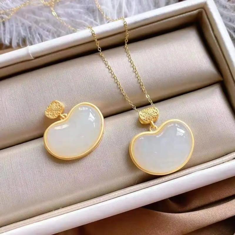 Silver Hetian Sapphire Pendant Necklace, Chinese Palace Retro Style