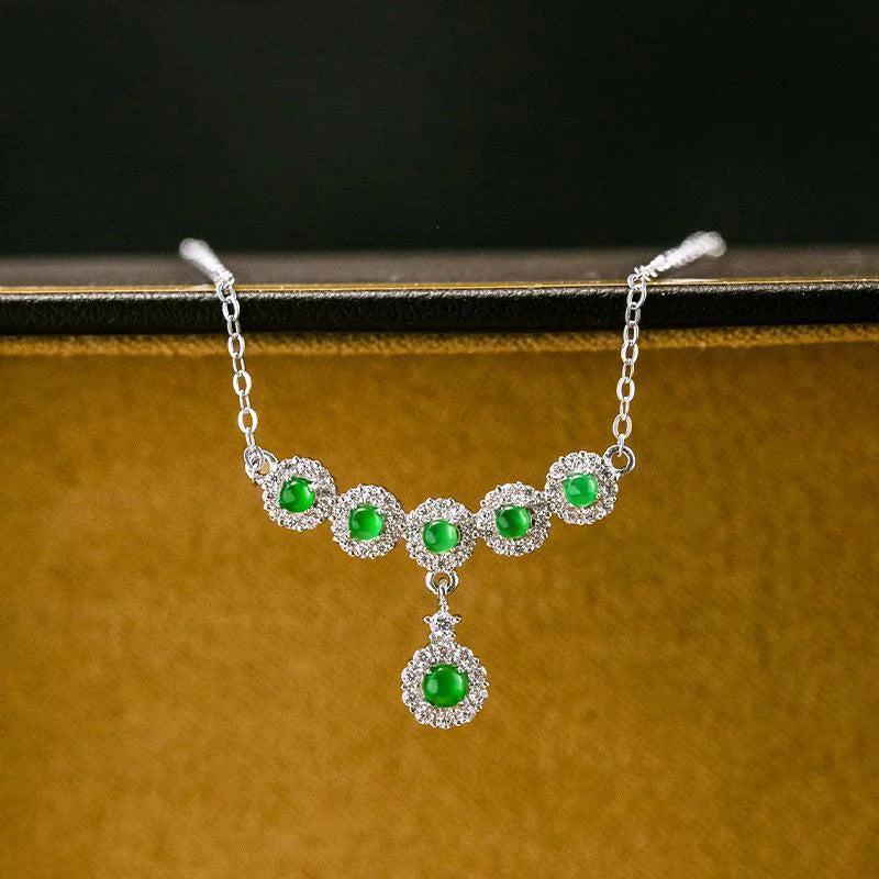 Chrysoprase Pendant Tassel Necklace for Chinese Wedding