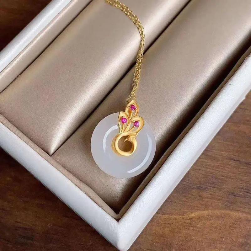 Silver Inlaid Hetian Chalcedony Round Pendant Necklace