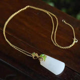 Chinese Retro Charm Women's Hetian Chalcedony Pendant Necklace