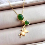 Silver Inlaid Chalcedony Clavicle Chain with Love Balloon Bear Pendant