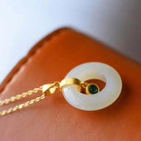 Chalcedony Pendant Necklace Chinese Retro Diamond Jewelry
