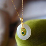 Chalcedony Pendant Necklace Chinese Retro Diamond Jewelry
