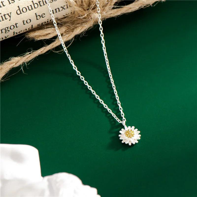 925 Silver Daisy Flower Pendant Necklace with Chain