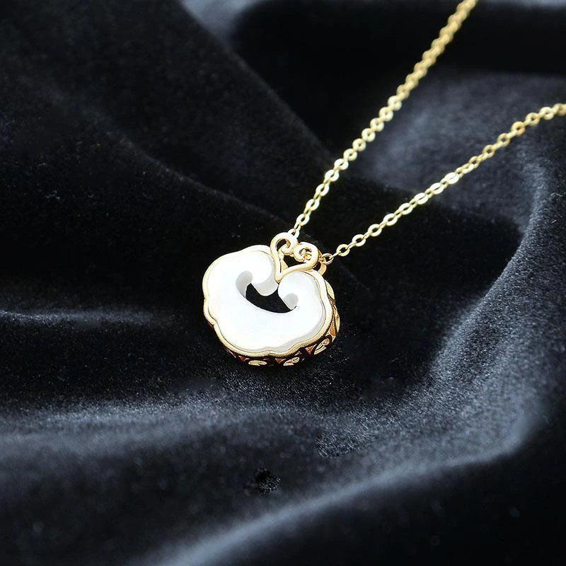 Silver Inlaid Hotan Jade Retro Pendant Necklace