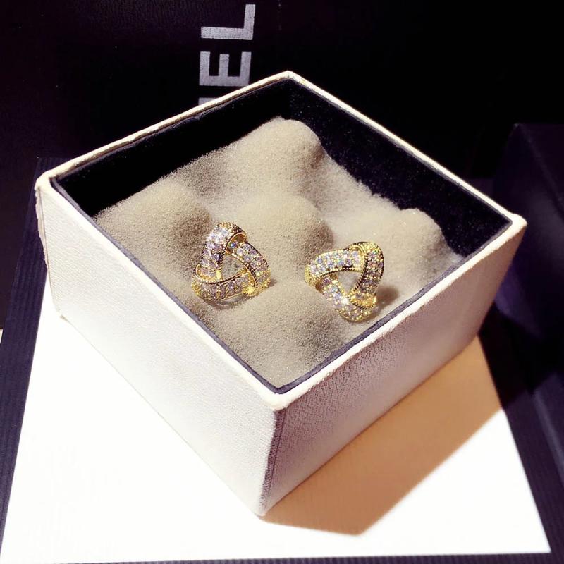 Rhinstone Lady Ear Studs Glamour Earrings
