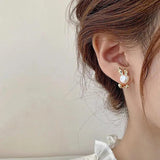 Pearl Metal Bunny Earrings Retro Personality Joker Temperament