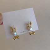 Pearl Metal Bunny Earrings Retro Personality Joker Temperament
