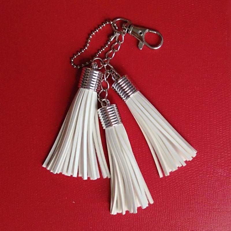 13 Colors Pu Leather Tassels Key Chain Women Keychain Bag Pendant Sliver Cap Car