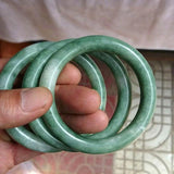 Hand Carved Round Jade Bracelet Light Green