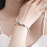 Women's Retro Silver Plated Flowers Open Bracelet Gift