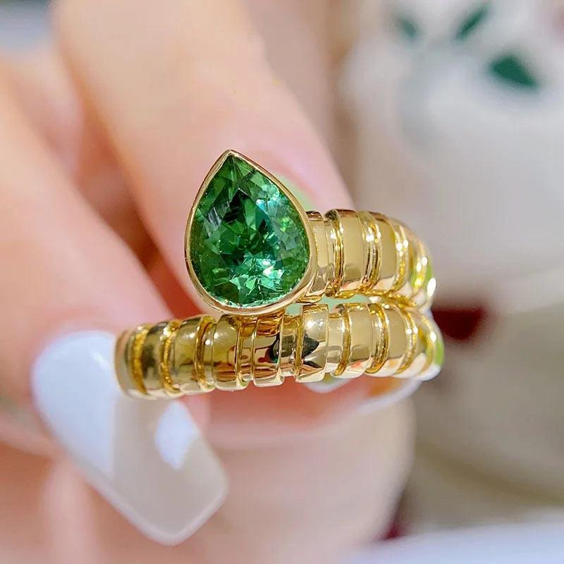Vintage Yellow Women Ring Water Drop Emerald Zirconia Twisted Rings
