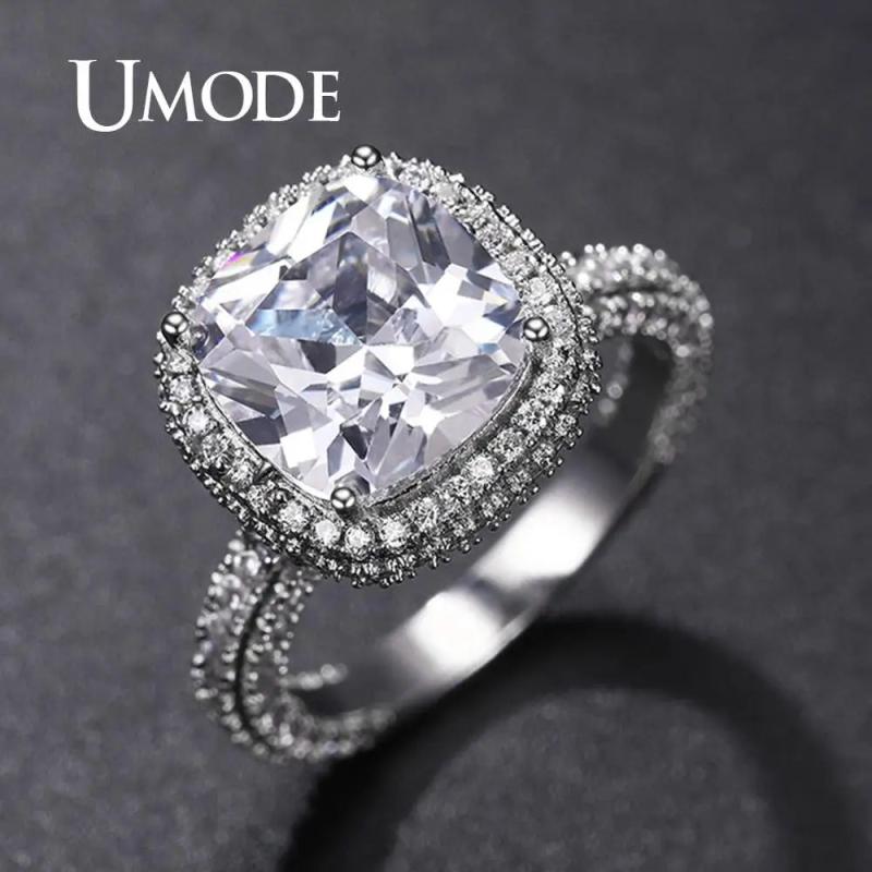Minimalist Clear Stone Wedding Ring for Women