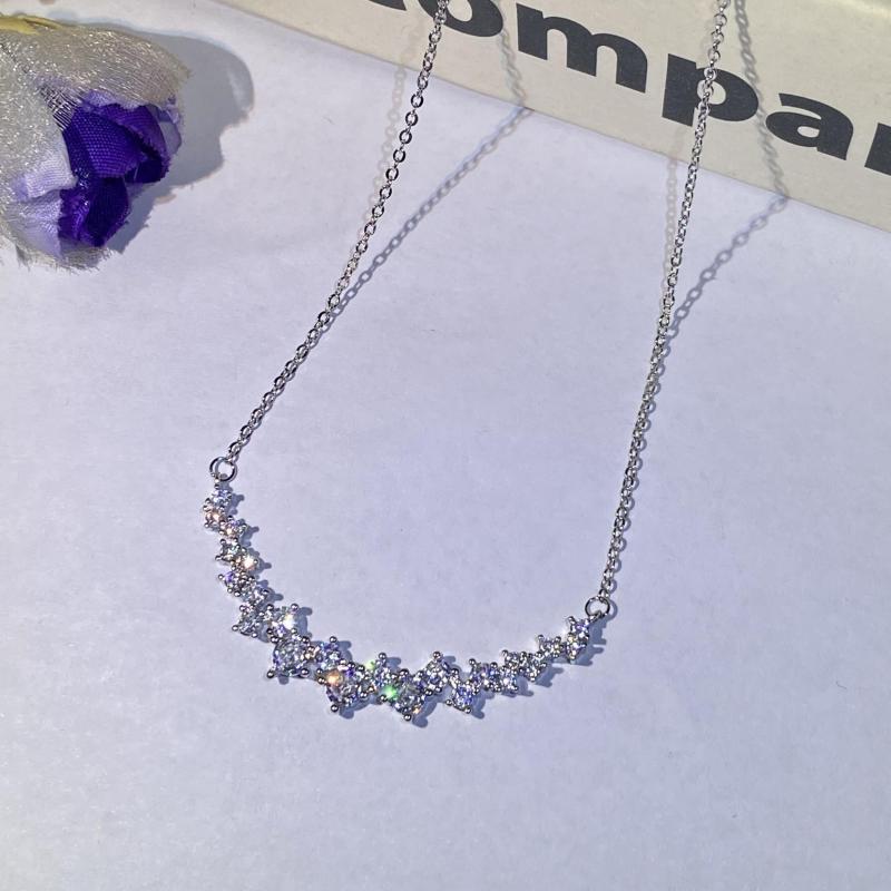 Round Pendant Necklaces for Women - Anniversary Gift Jewelry
