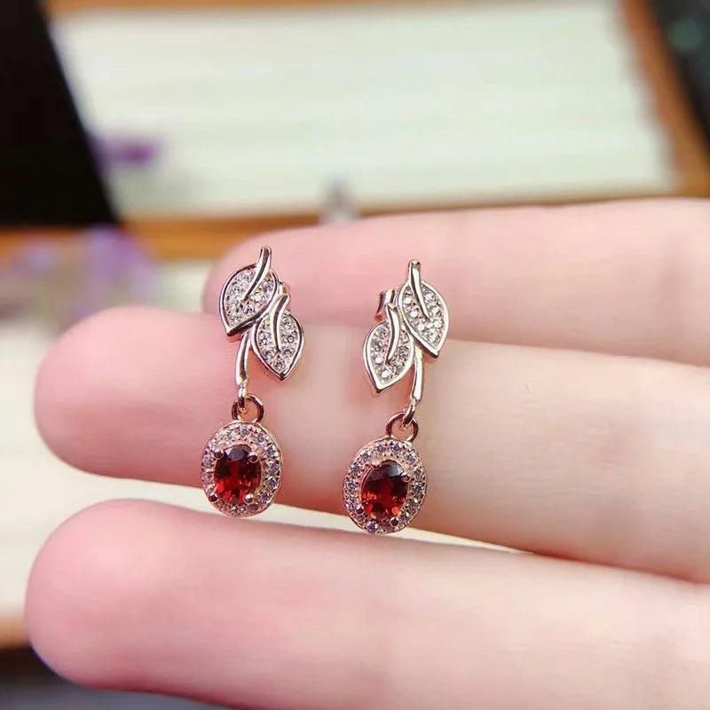 NY's Hollow Oval Leaf Earrings, Fresh & Delicate