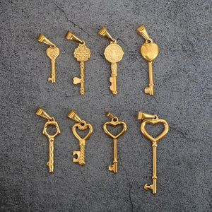 Vintage Heart Key Charms Pendant Necklaces DIY Jewelry Accessories