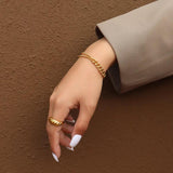 Women's Cuban Chain Bracelet - Stylish and Elegant Jewelry for Women