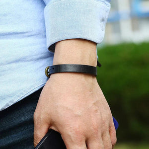 Vintage Punk Leather Bracelet Wrap Wristband Hand Strap