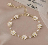 Sweet Daisy Flower Charms Bangle with Pearls