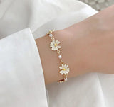 Sweet Daisy Flower Charms Bangle with Pearls