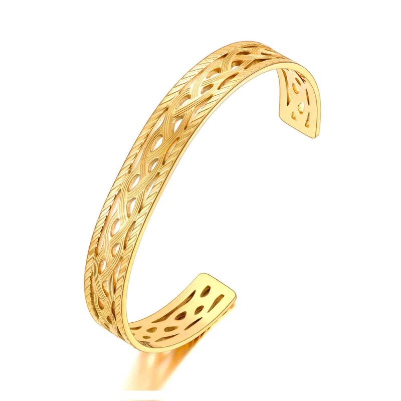 Vintage 18K Plated Geometric Patterns Bangle