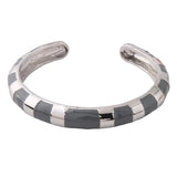 NeeFuWoFu Woman Bracelets Snake Zinc Alloy Gradient Bangles
