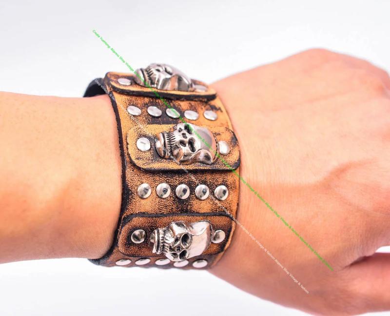 Retro Punk Biker Skull Rivet Stud Wide Wrap Leather Bracelet Wristband