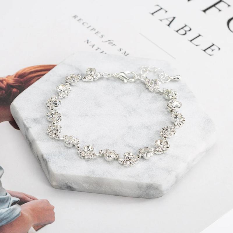 Retro Hollow Rhinestone Flower Bracelet Women