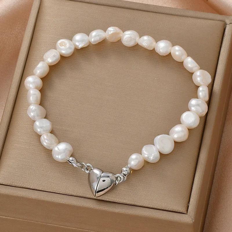 Women's Pearl Charm Bracelet Heart Shape Magnetic Buckle