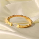Uworld 316L Stainless Steel Bangle Bracelet Minimalist Metalic Golden 18 K Cuff