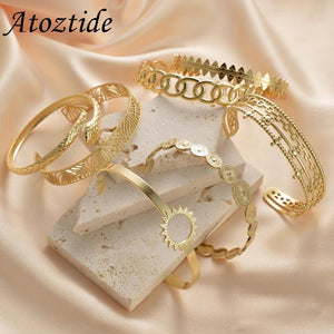 Atoztide Love Heart Charm Bracelet for Women Stainless Steel Adjustable