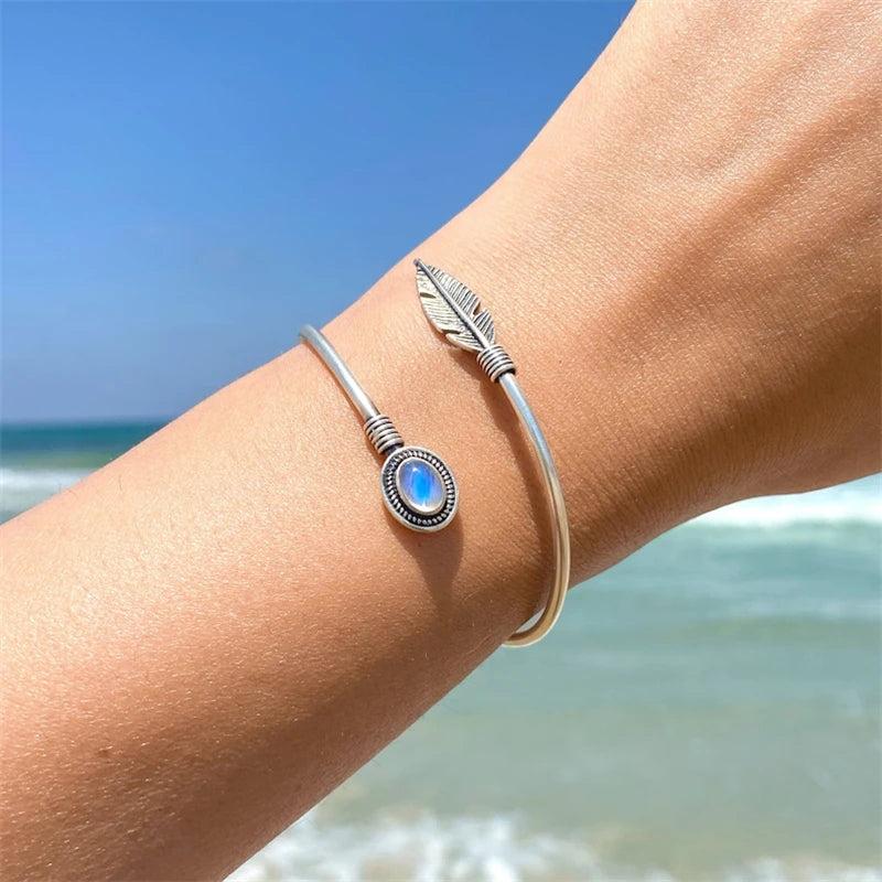 Vintage Silver Feather Moonstone Ladies Bracelet