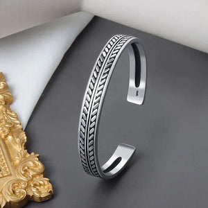 Vintage Leaves Pattern Adjustable Bracelet for Women