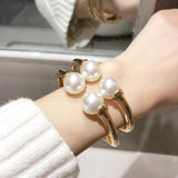 Kpop Big Baroque Pearl Open Bangles for Women Sriping Clasp Bracelets