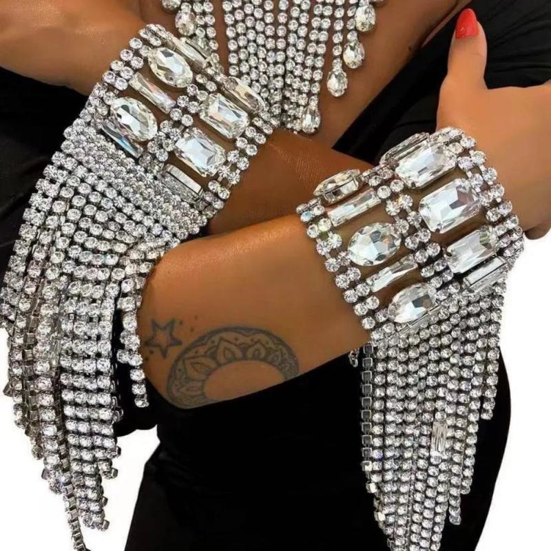 Exaggerated Rhinestone Tassel Hand Chain Bracelet for Women