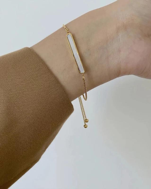 Peri'sbox Shell Sliding Adjustable Bracelet Mother of Pearl Thin Chain