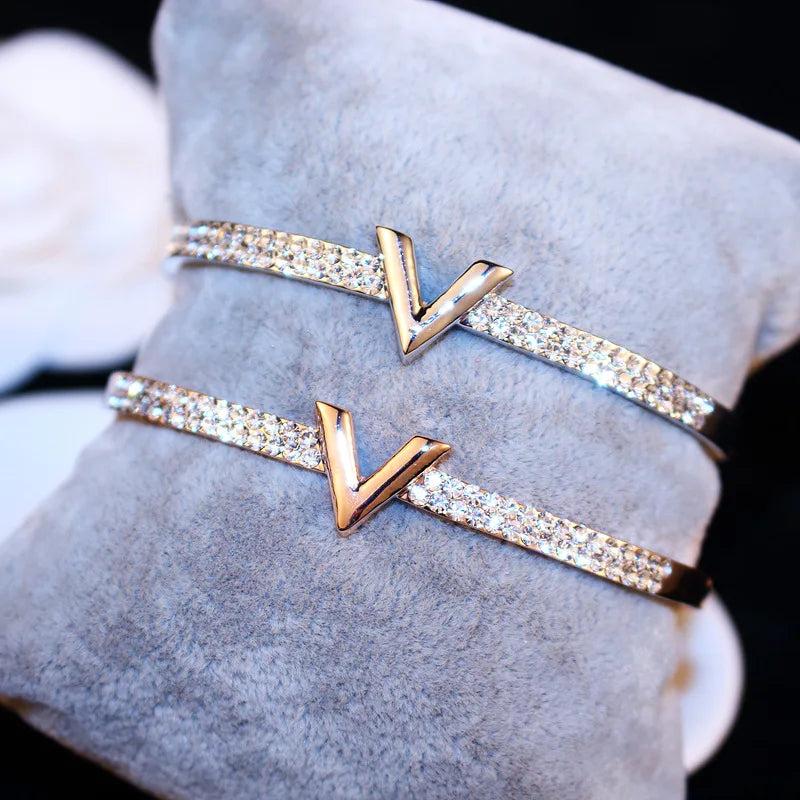 Crystal Bangle Bracelet for Women - Elegant Jewelry Accessory