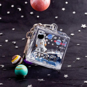 Creative Astronaut Spaceman Keychain Liquid Quicksand Keyring Pendant