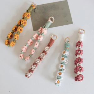 Daisy Flower Macrame Wristlet Keychain Boho Key Fob