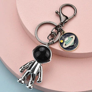 Space Robot Astronaut Keychain Men Women Retro Key Chain Pendant