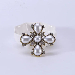Metal Pearl Brooch Retro Corsage Baroque Party Accessory