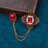 Baroque British Style Rhinestone Brooch Emerald Tassel Chain Pearl Collar Pin