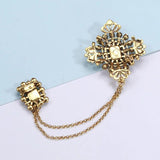 Baroque British Style Rhinestone Brooch Emerald Tassel Chain Pearl Collar Pin