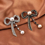 Elegant Bow Pin for Coat - Fashionable and Stylish Decorative Brooch