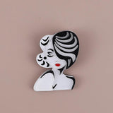 Moden Lady Acrylic Brooch Pins Figure Resin Cartoon Lapel Pins