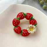 Timlee Cute Retro Flower Strawberry Brooch