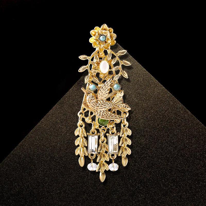 Vintage Court Tassel Pearls Brooch Pins for Women
