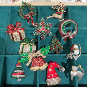 Xmas Brooch Snowman Elk Santa Claus Tree Wreath Metal Pins Jewelry Gift